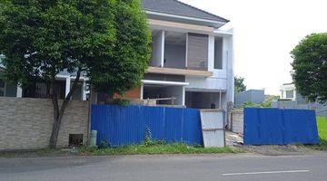 Gambar 1 Rumah 2 lantai Dijual di Bukit Palma, Surabaya