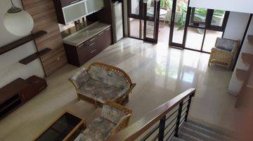 Gambar 1 Rumah Full Furnish di Setra Land