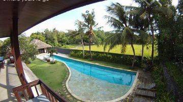 Gambar 4 Vila mewah Badung Bali. Fully furnish. Pool