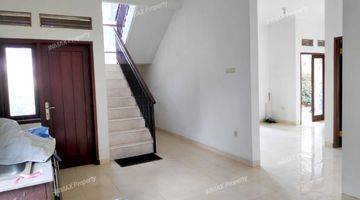 Gambar 3 Jual Villa Panderman 2 lt  Sejuk Harga Termurah Dekat Jatim Park 