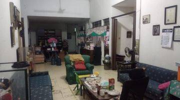 Gambar 5 RUMAH KLASIK AREA MEWAH MENTENG