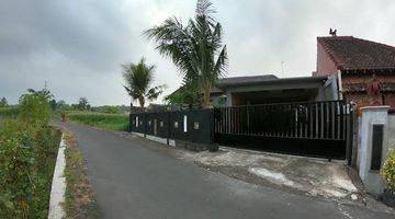 Gambar 2 Rumah luas full furnished nyaman 