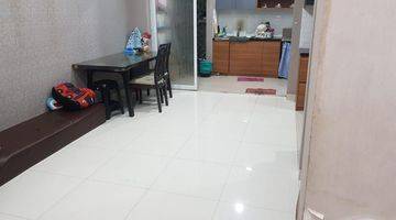 Gambar 3 Australia Full Renov 2.5 lantai semi Furnished