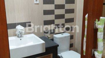 Gambar 4 **Rumah  Unit C Mirip Rumah Artis / Persis Hasil Karya Developer** Fully Furnished, Minimalis, Taman Malaka Jaktim