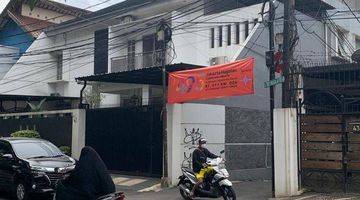 Gambar 5 Tebet, Rumah 2 Lantai Dengan Private Swimming Pool, Akses Jalan Lebar