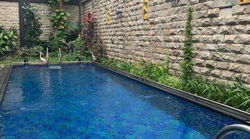 Gambar 1 Tebet, Rumah 2 Lantai Dengan Private Swimming Pool, Akses Jalan Lebar