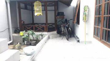 Gambar 4 rumah di jalan semarang