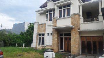 Gambar 1 Rumah Hoek 2 Lantai di Cluster Mewah kelapa gading