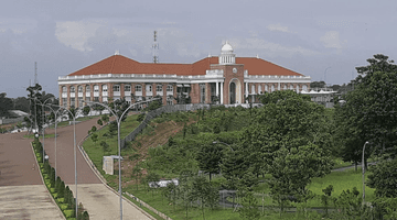 Gambar 2 Rumah Baru siap huni, view lepas gunung salak, gunung pancar,sampoerna kademi