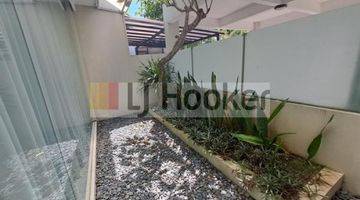 Gambar 2 Rumah Modern dan Fully Furnished di Sunset Road Kuta