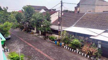 Gambar 5 Rumah di Taman Pondok Indah Wiyung Surabaya, 2 Lantai, Siap Huni