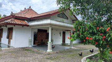 Gambar 1 Rumah besar Pinggir Jln Raya Utama Bulak, Nambangan, Wonogiri