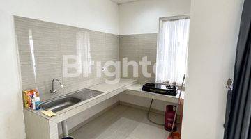 Gambar 2 RUMAH TOWNHOUSE CANTIK DAN RAPI FULL FURNISHED SIAP HUNI