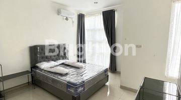 Gambar 3 RUMAH TOWNHOUSE CANTIK DAN RAPI FULL FURNISHED SIAP HUNI