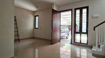 Gambar 2 Rumah 2 Lantai Uk 7x10 di BSD , Cluster Mozia Amarine Unfurnished