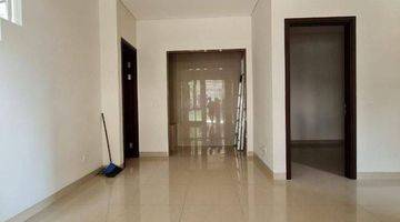 Gambar 3 Rumah 2 Lantai Uk 7x10 di BSD , Cluster Mozia Amarine Unfurnished