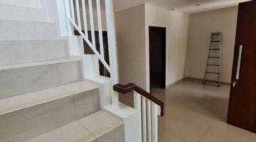 Gambar 4 Rumah 2 Lantai Uk 7x10 di BSD , Cluster Mozia Amarine Unfurnished