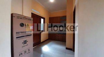 Gambar 2 3 Bedrooms Cozy House At Jalan Gatot Subroto Denpasar