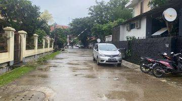 Gambar 4 Dijual Rumah Hitung Tanah di Jl. Wijaya, Kebayoran Baru