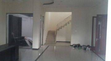 Gambar 3 Rumah 2 Lantai Bagus Unfurnished SHM di Jl.terusan Mars Utara Iii, Bandung