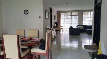 Gambar 1 Rumah Bagus Semi Furnished SHM di Cipaganti, Bandung