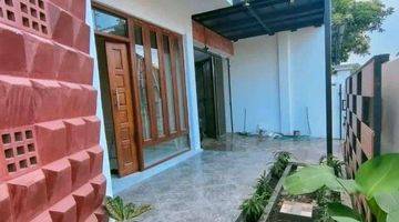 Gambar 5 Rumah Dua Lantai dengan Roof Top Mantrijeron Yogyakarta 