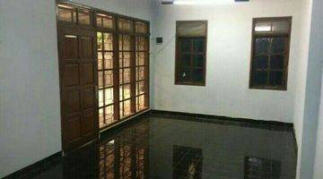 Gambar 3 Dijual Rumah Akses 3 Mobil Jl Sinom Turangga