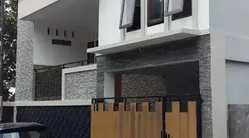 Gambar 1 Jual Rumah 2 Lantai SHM Bagus di Jalan Kawi