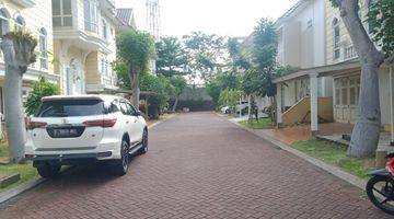 Gambar 4 Rumah di Cluster Montana, Gading Serpong