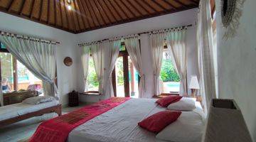 Gambar 4 A STUNNING VILLA LOCATED IN THE HEART OF KALIBUKBUK LOVINA