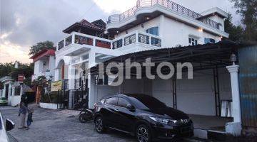 Gambar 1 RUMAH 3 LANTAI FULL FURNISH DEPAN DOME RING ROAD, PAS DI BELAKANG KANTOR PERTANAHAN