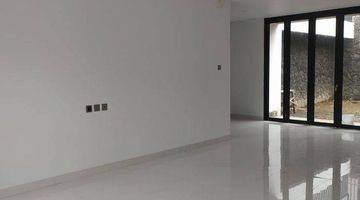 Gambar 1 Rumah 2 Lantai Bagus Unfurnished SHM di Setiabudi , Bandung