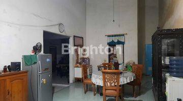 Gambar 3 di  rumah bonus tanah di belakang JM lemabang