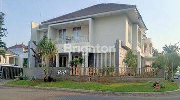 Gambar 4 RUMAH MEWAH HOOK 2,5 LANTAI SEMI FURNISHED DI SAN DIEGO PAKUWON CITY SEMI FURNISH