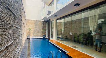 Gambar 2 Rumah dalam Townhouse 4 Kamar Tidur with Pool di Pejaten Barat Kemang Jakarta Selatan