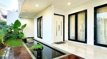 Gambar 3 Rumah Modern Tropical Lengkap Dengan Swimming Pool