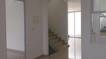 Gambar 4 Brand new modern minimalist house in Puri Indah near school &amp; market