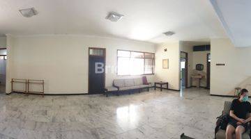 Gambar 3 Rumah Hook 2 lantai, cocok untuk tempat usaha / kantor / resto / cafe