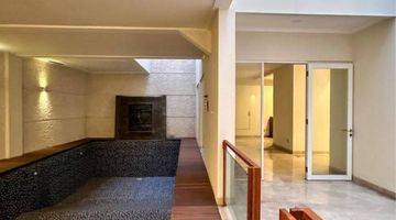 Gambar 5 Rumah Modern Strategis Terawat 2,5 Lantai Townhouse di Cipete