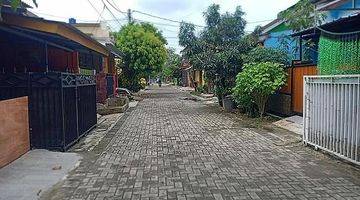 Gambar 3 Rumah Siap Huni Dalam Komplek di Curug Tangerang