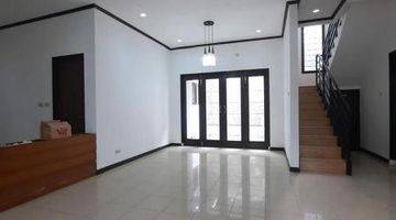 Gambar 4 Rumah Tanjung Barat (Bisa Untuk Kantor)