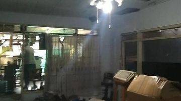 Gambar 1 Dijual Rumah Tua Kavling Polri Jelambar