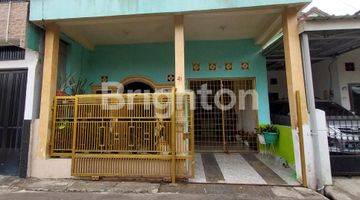 Gambar 1 Rumah townhouse siap huni lokasi ramai