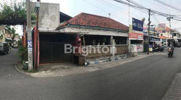 Gambar 1 RUMAH BERADA DI PINGGIR JALAN, AKSES MUDAH DAN BISA UNTUK USAHA