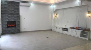 Gambar 3 Rumah Bukit Gading Mediterania, Valencia, Kelapa Gading Luas 8x20m2