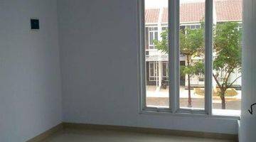 Gambar 5 3 Bedrooms Rumah Lippo Karawaci, Tangerang, Banten