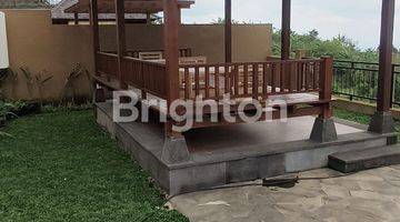 Gambar 3 VILLA DENGAN GARDEN DAN JACUZZI DI KETINGGIAN BEDUGUL BALI