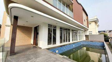 Gambar 2 Rumah di Pik Katamaran Indah Swimming Pool Brandnew