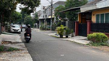 Gambar 2 cepat rumah pinggir jalan besar hanya dihargai tanahnya saja, griya loka bsd city tangerang selatan