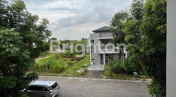 Gambar 5 RUMAH 2 LANTAI THE HOME SOUTHLINKS HUNIAN MEWAH DENGAN LAPANGAN GOLF DI KOMPLEK